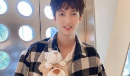 吃瓜娱乐姐陈宥维,吃瓜娱乐姐的蜕变之路