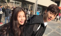 娱乐圈吃瓜裙,揭秘明星们的时尚争议与舆论风波