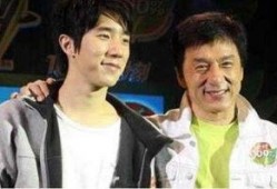 娱乐圈成龙吃瓜事件真相,揭秘娱乐圈真相与争议